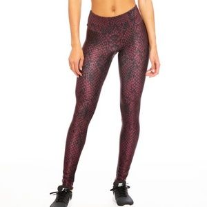Goldsheep Maroon Snake Legging